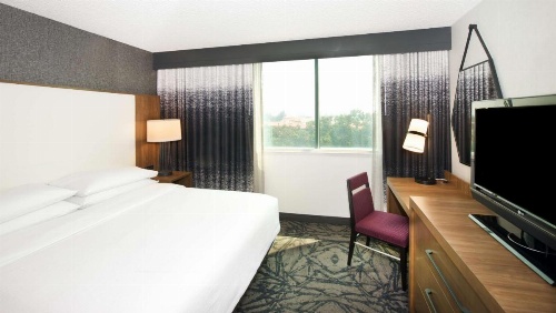 Embassy Suites by Hilton Walnut Creek image 12